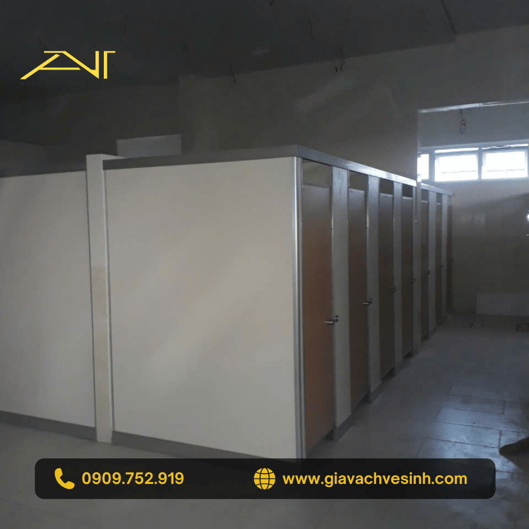 vach-ngan-ve-sinh-compact-hpl (15)