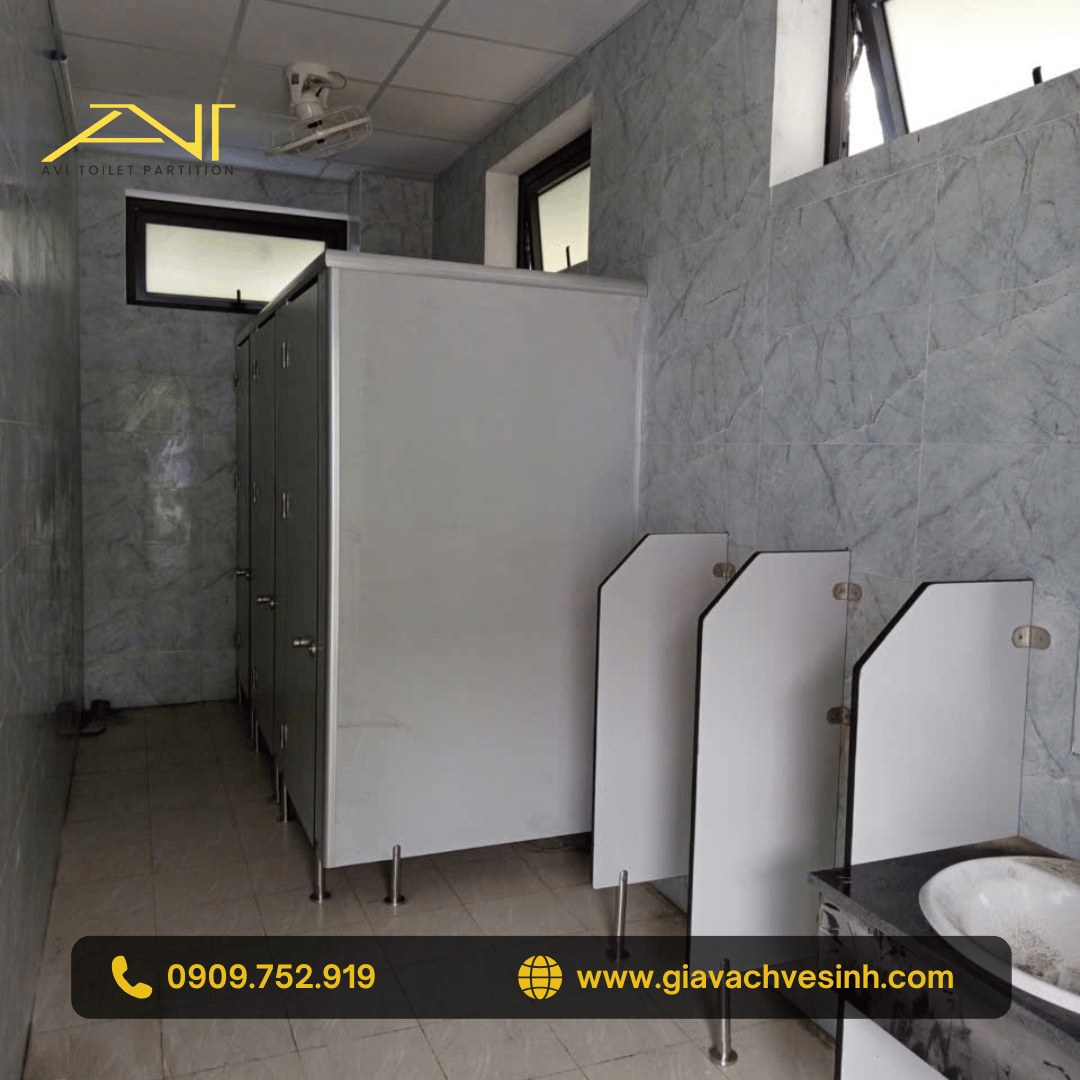 vach-ngan-ve-sinh-compact-hpl (16)
